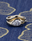 FLUID BEZEL PEAR SHAPE DIAMOND | Yellow Gold