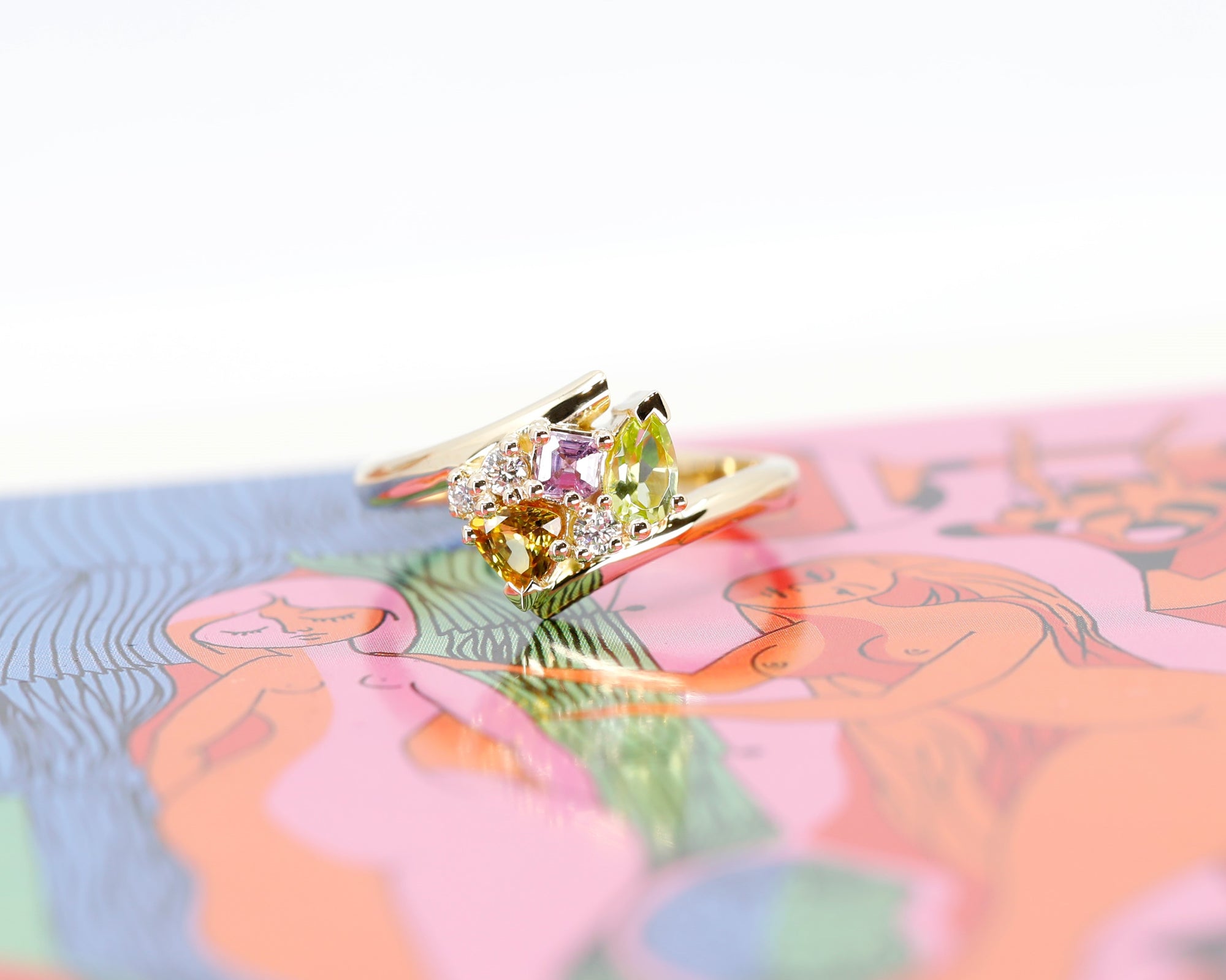 Kink Avalanche Sapphire, Diamond & Peridot Gold Ring