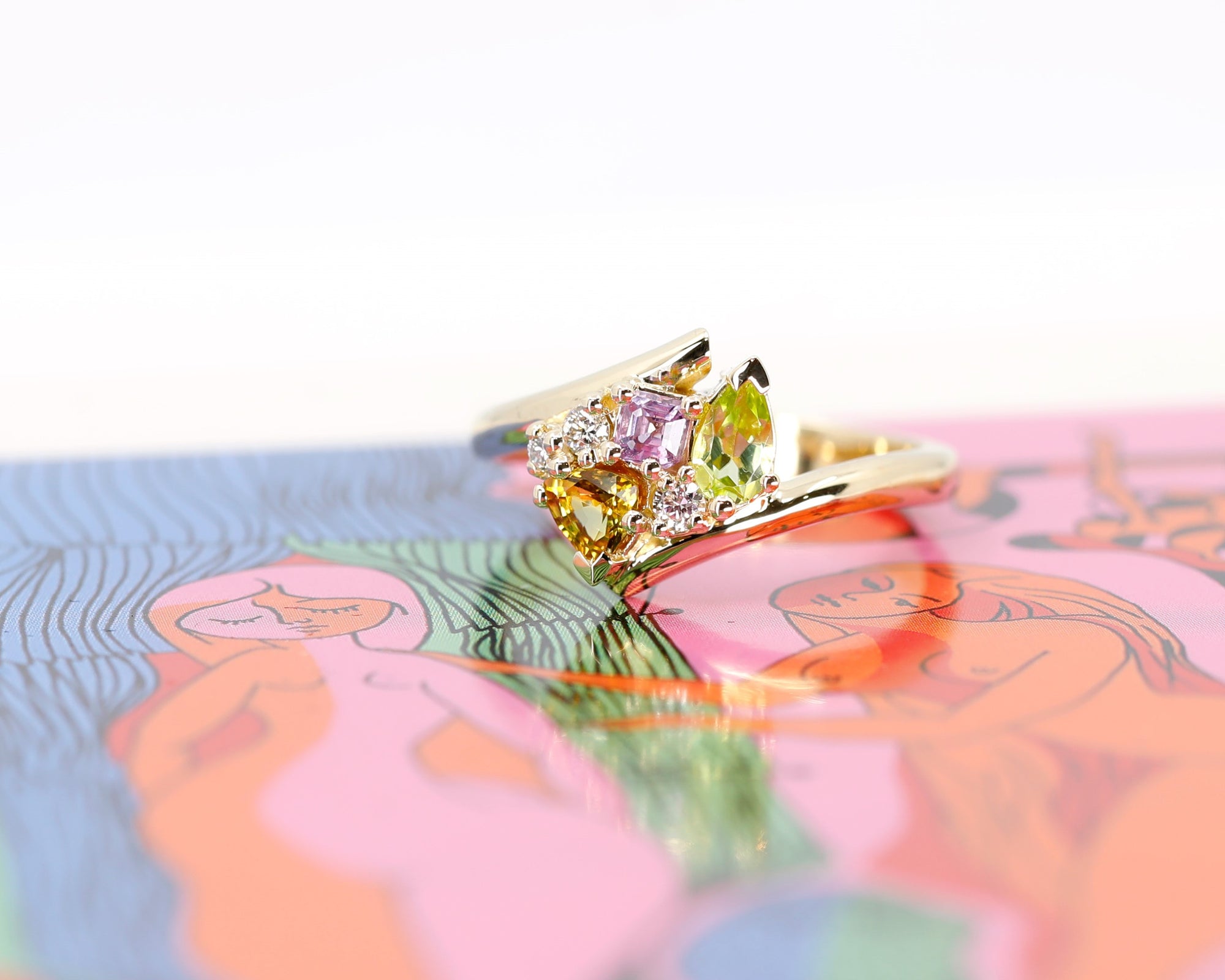 Kink Avalanche Sapphire, Diamond & Peridot Gold Ring