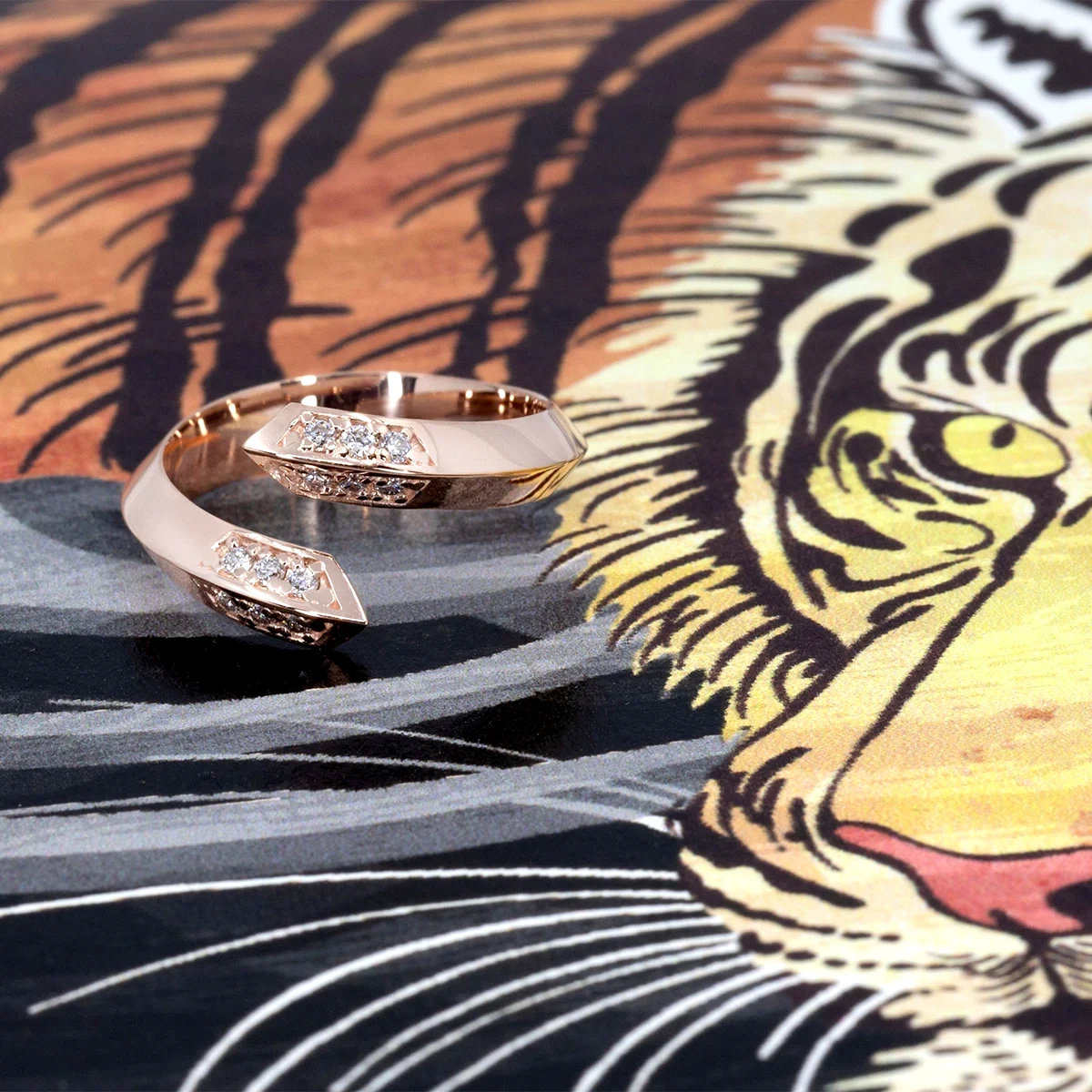 DIAMOND LOOP | Rose Gold Ring