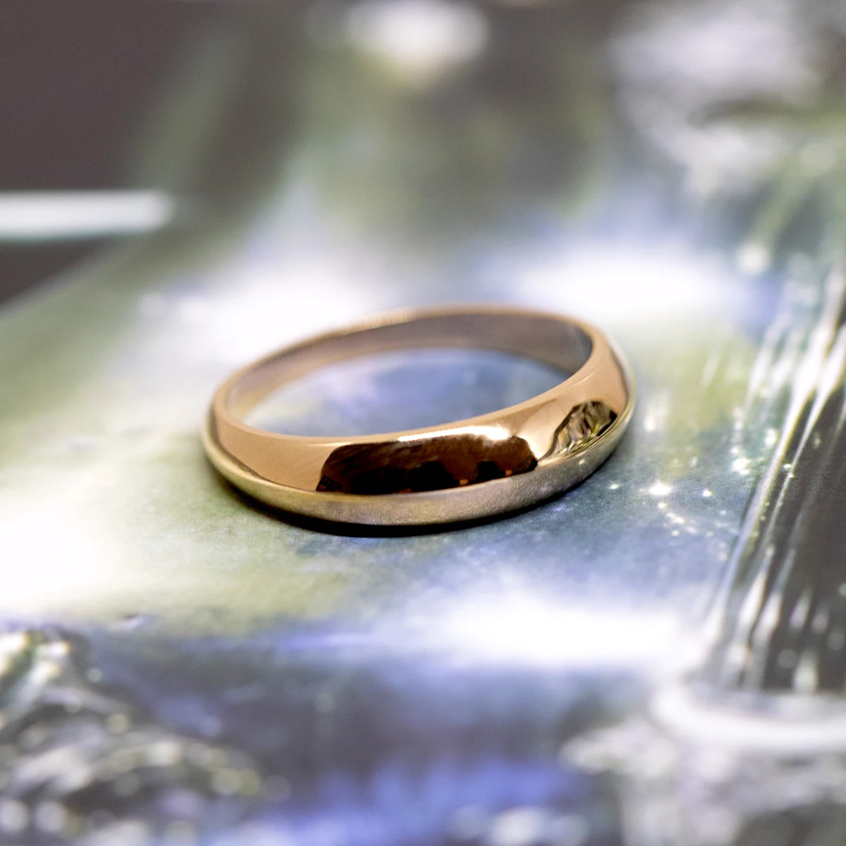 DOMED MEN WEDDING BAND | Gold Ring