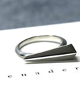 Front view of Spine Ring in White Gold – A refined and architectural ring for lovers of modern fine jewelry.