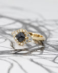 BLACK PRINCESS EDGY HALO | Yellow Gold Ring