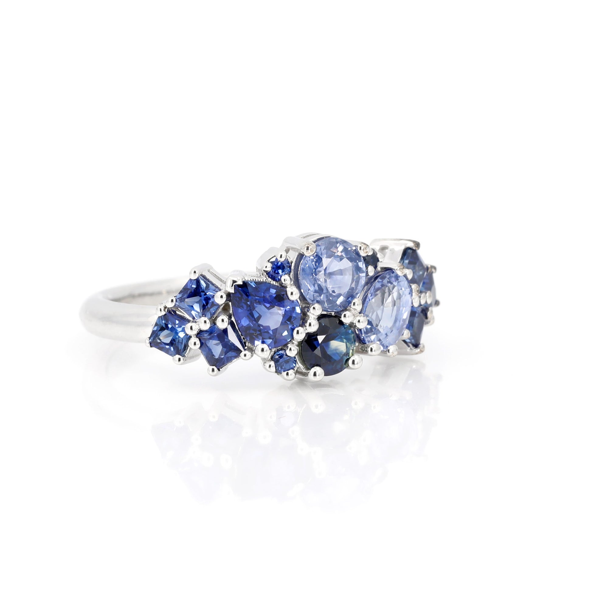 AVALANCHE BLUE SAPPHIRE | White Gold Ring