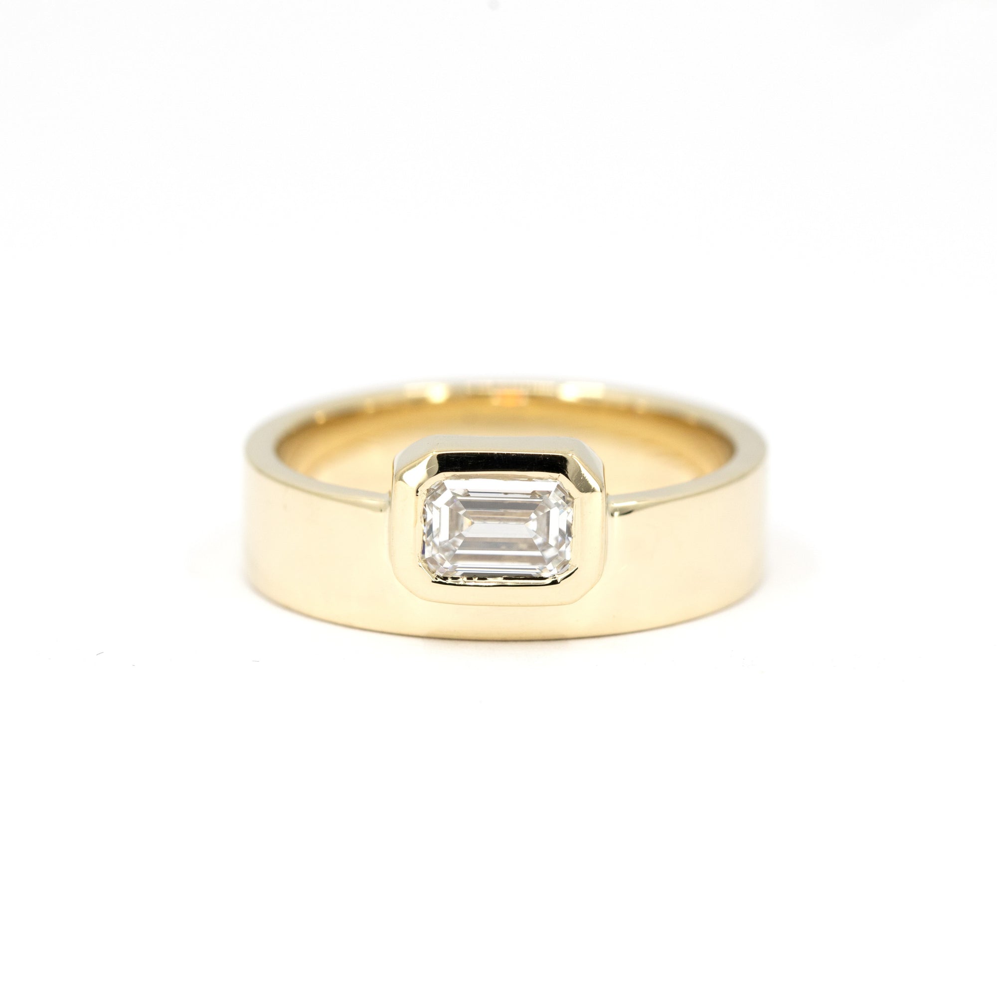 BOXY EMERALD DIAMOND | Yellow Gold