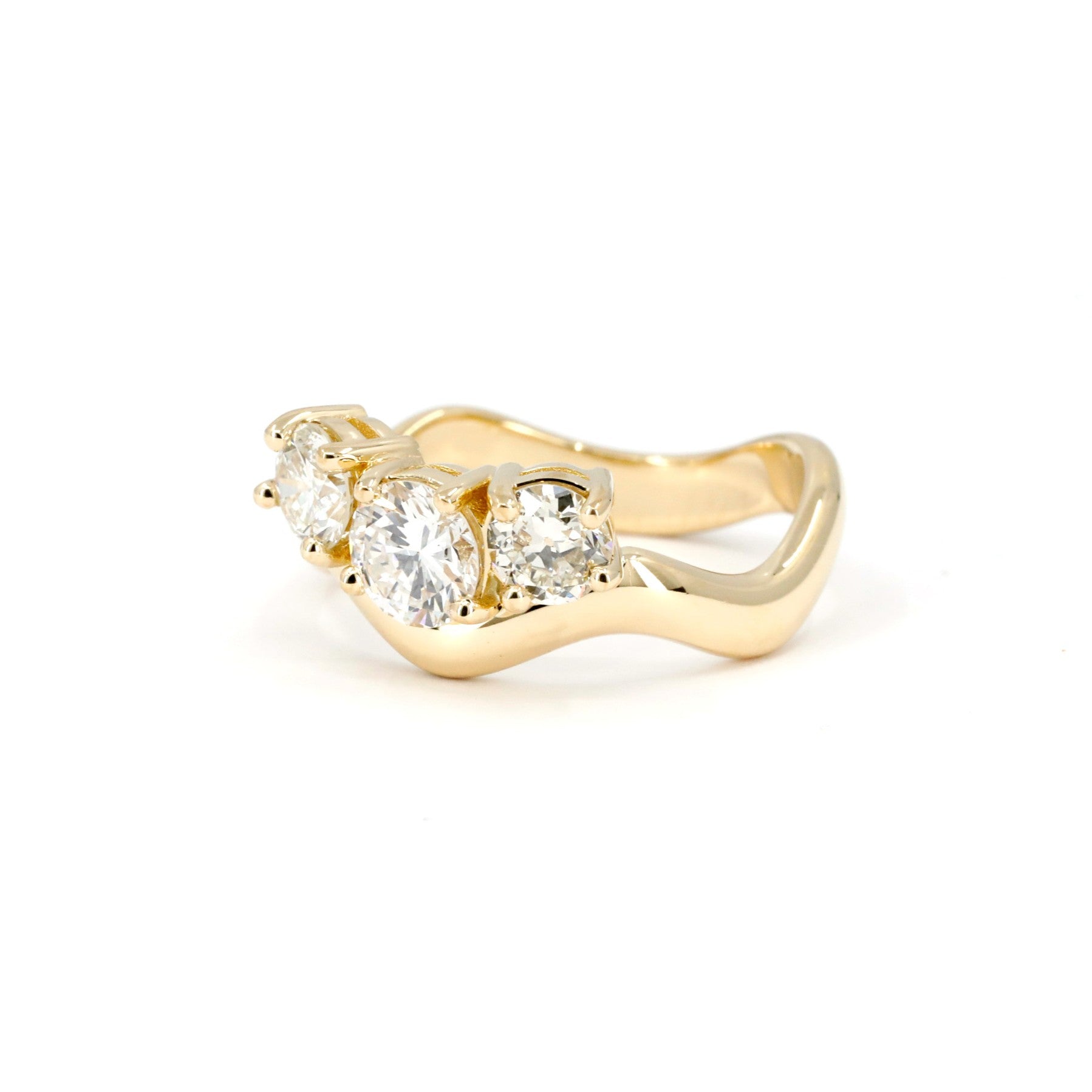 DIAMOND TRILOGY WAVE | Yellow Gold