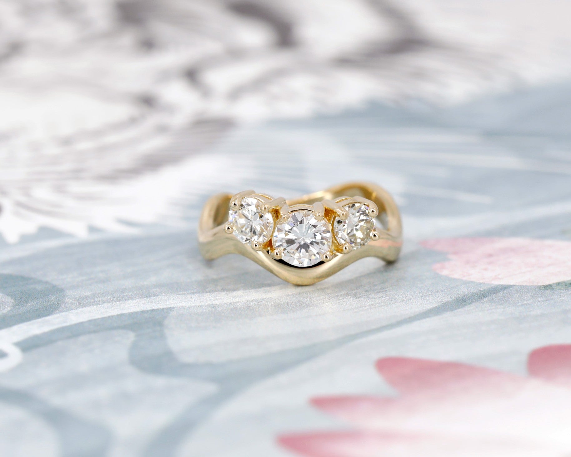 DIAMOND TRILOGY WAVE | Yellow Gold