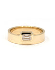 BOXY BEZEL EMERALD DIAMOND | Yellow Gold Ring