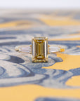 YELLOW DIAMOND EMERALD SHAPE SIDE TRAPERED BAGUETTE | Yellow Gold