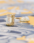 YELLOW DIAMOND EMERALD SHAPE SIDE TRAPERED BAGUETTE | Yellow Gold