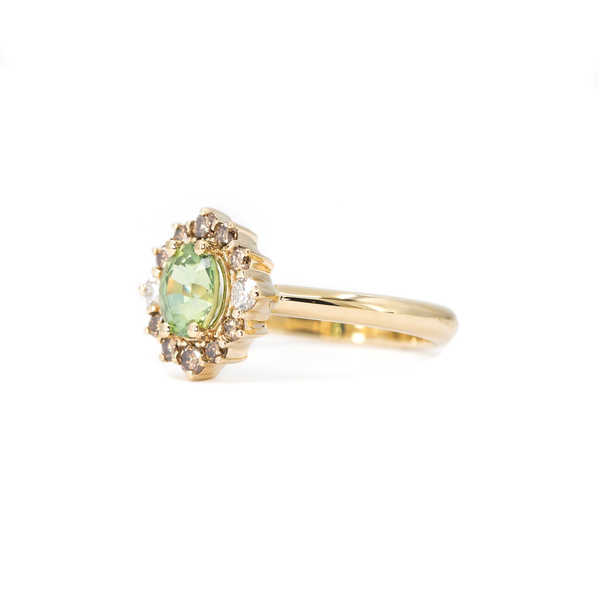 GREEN SAPPHIRE & GOLDEN HALO | Yellow Gold Ring