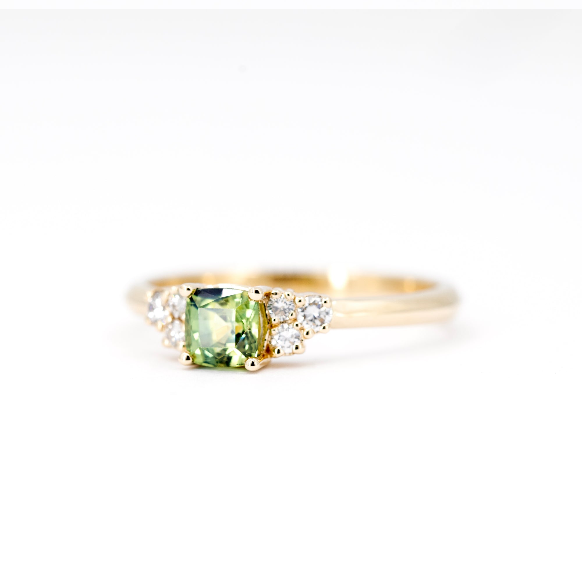 CUSHION GREEN SAPPHIRE DESIR RING | Yellow Gold