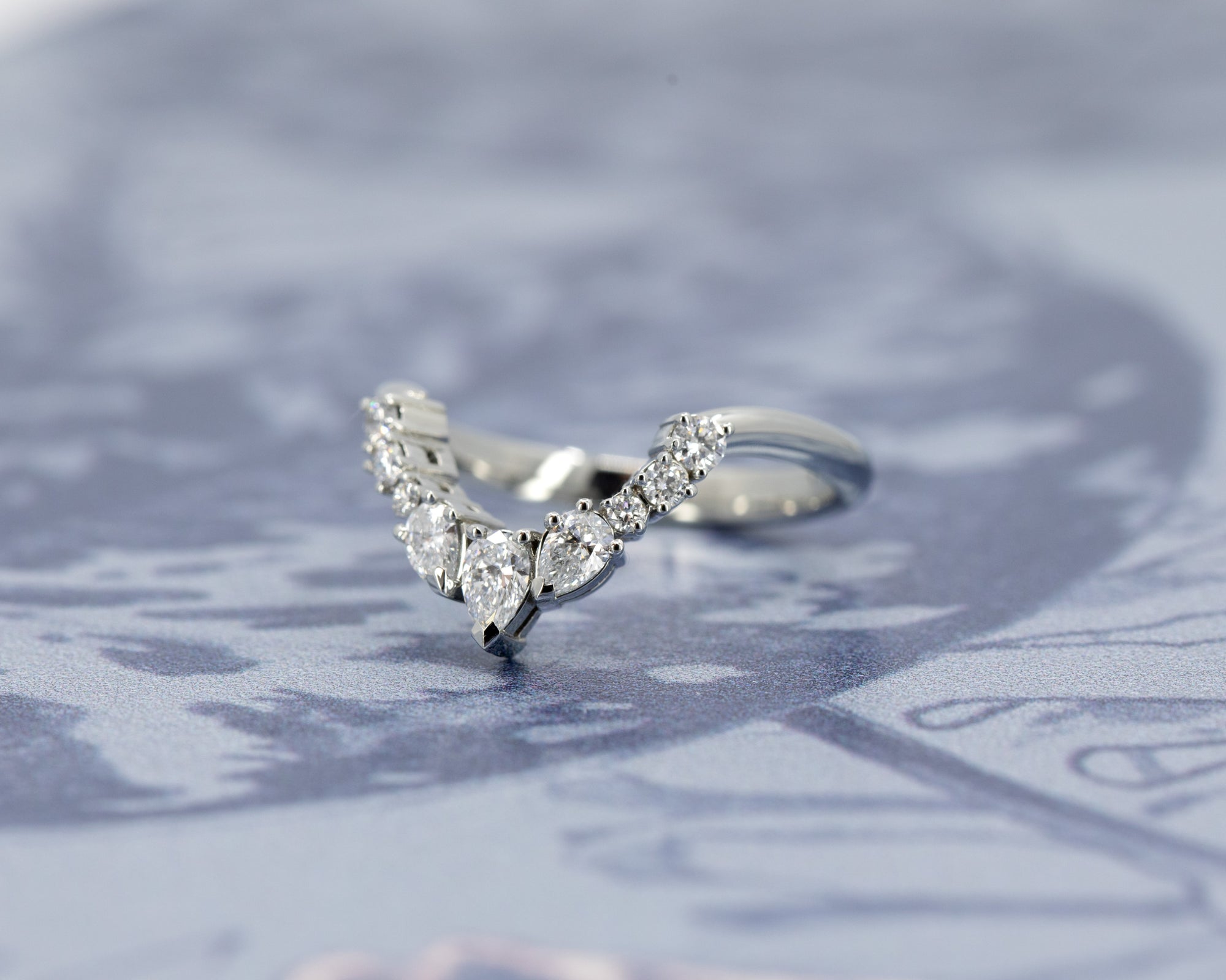 MATCHING BAND PEAR DIAMOND | White Gold