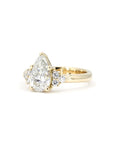 PEAR SHAPE DESIR DIAMOND RING | Yellow Gold
