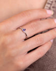 PURPLE PEAR SHAPE DESIR RING | White Gold