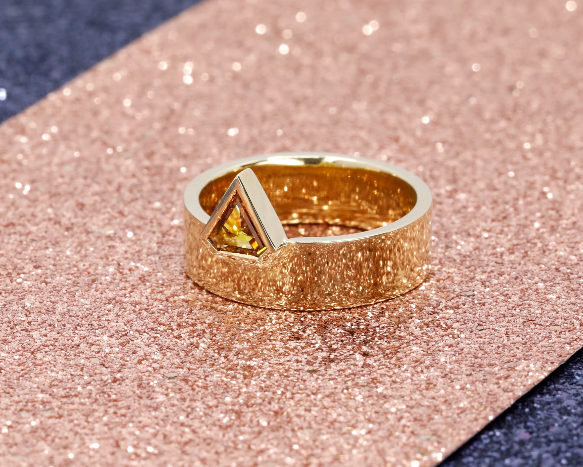 ZENITH | Pentagonal Orange Diamond Ring