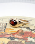 BEZEL OVAL PYROPE | Yellow Gold Ring