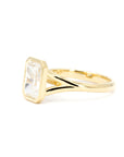 BEZEL SETTING RADIANT DIAMOND | Yellow Gold