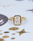 BEZEL SETTING RADIANT DIAMOND | Yellow Gold