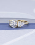 ROUND DIAMOND SIDE BAGUETTE | Yellow Gold