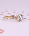 ROUND DIAMOND TWIST BAND MARQUISE SIDE | Yellow Gold