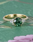 ROUND GREEN SAPPHIRE MARQUISE SIDE DIAMOND | Yellow Gold