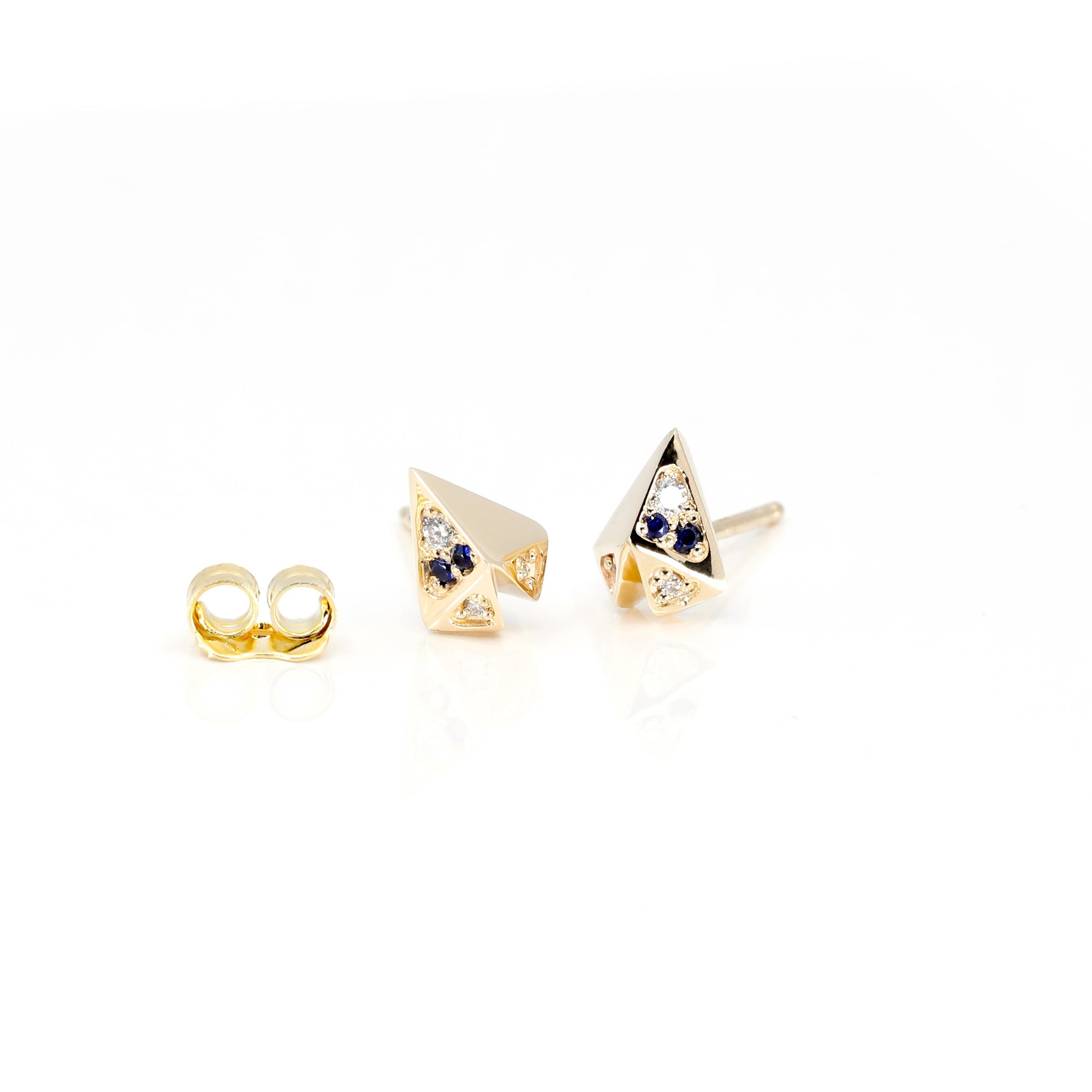 Sapphire &amp; Diamond Edgy Heart Shape Yellow Gold Studs