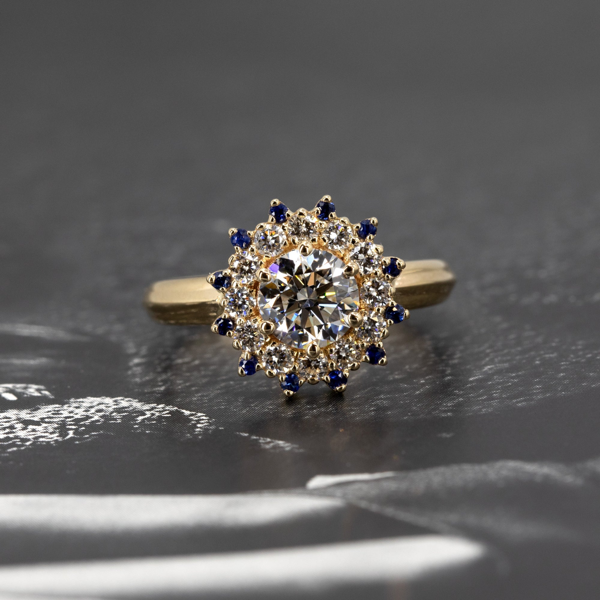 SOLEIL 1 ct DIAMOND & SAPPHIRE | Yellow Gold