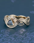 TRILLION TEAL SAPPHIRE WAVY RING | Yellow Gold
