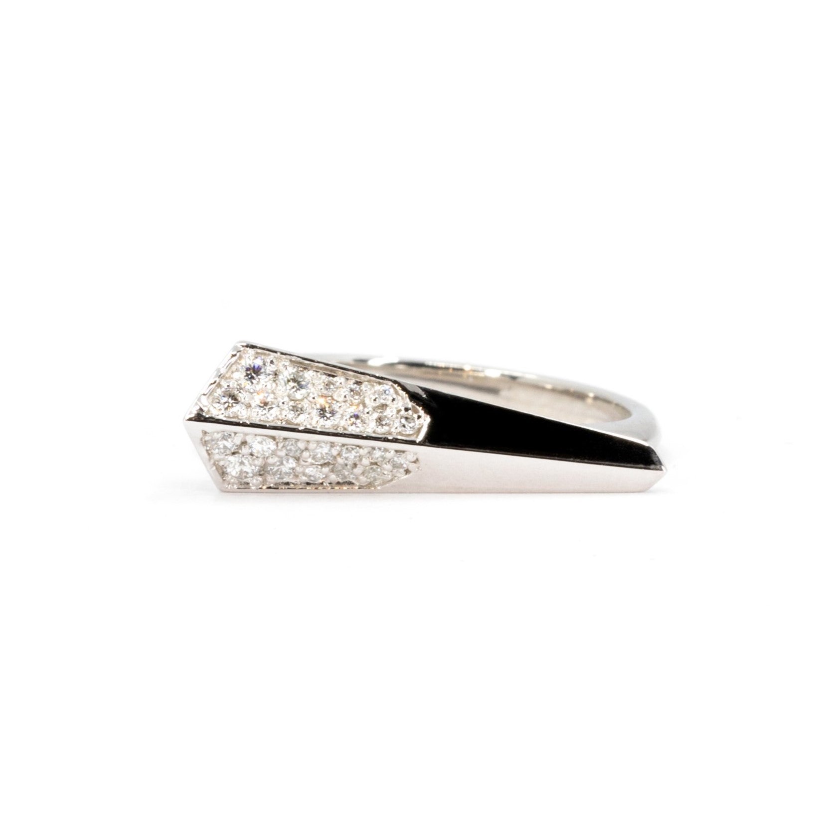 SPINE | Edgy White Gold Diamond Ring