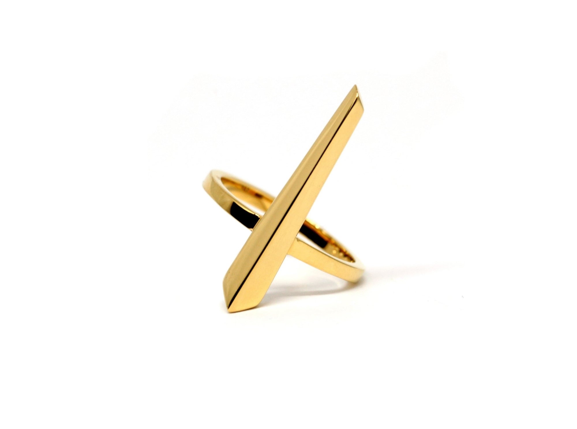 Peak Ring in Yellow Gold on white background – A striking elongated gold ring with a sculptural, edgy silhouette, handcrafted by Bena Jewelry in Montreal.