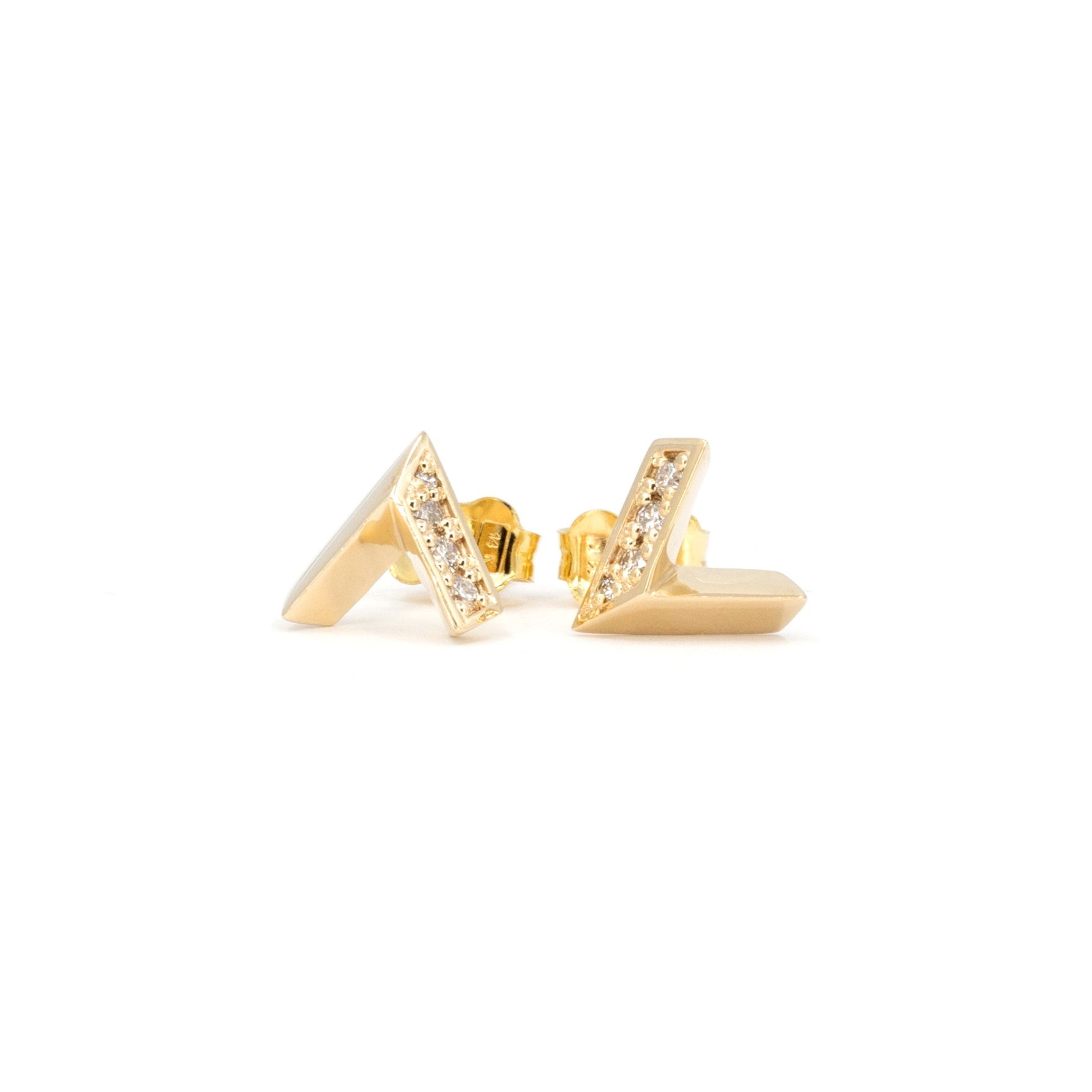 Front view of the Arrow Diamond Studs, Edition 2, highlighting their arrow-shaped design with partial diamond pavé, crafted in yellow gold 14 kt by Bena Jewelry in Montréal, Canada.