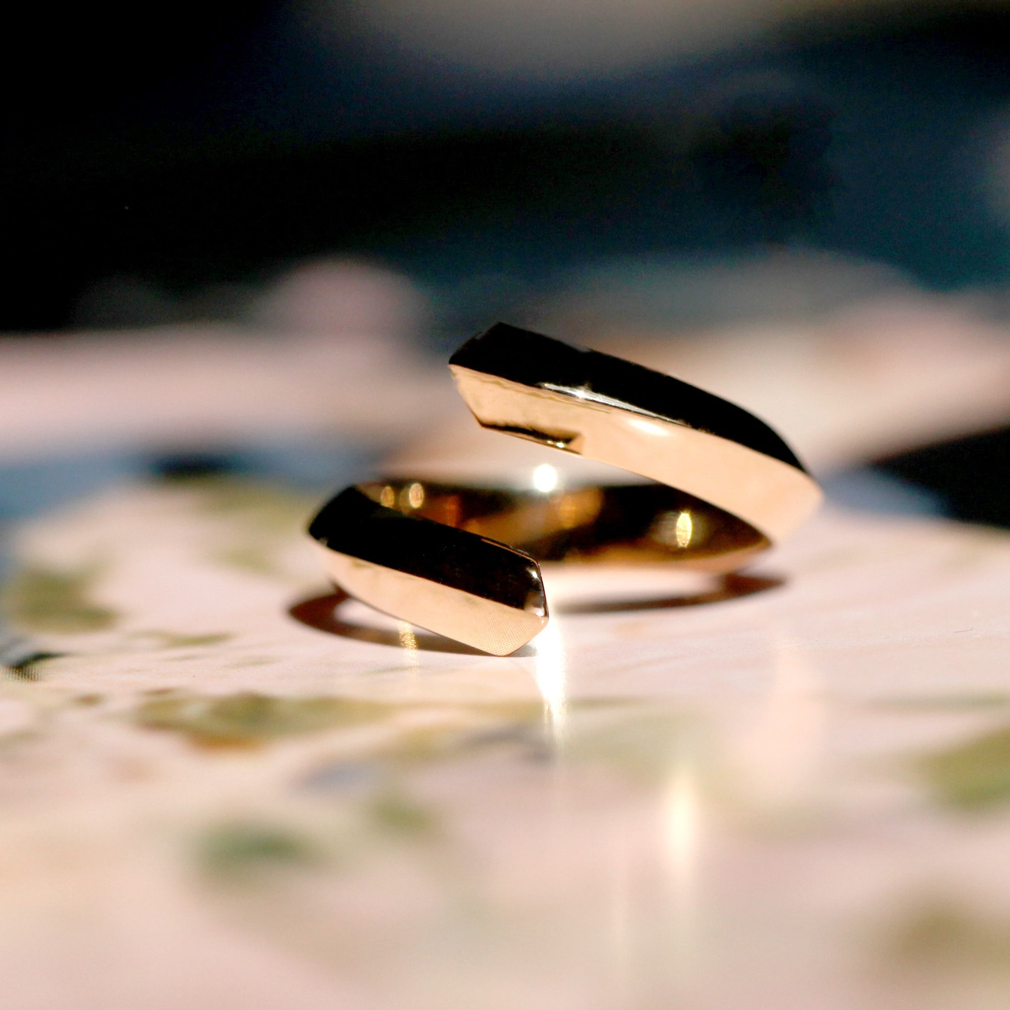 GOLD LOOP | Gold Ring