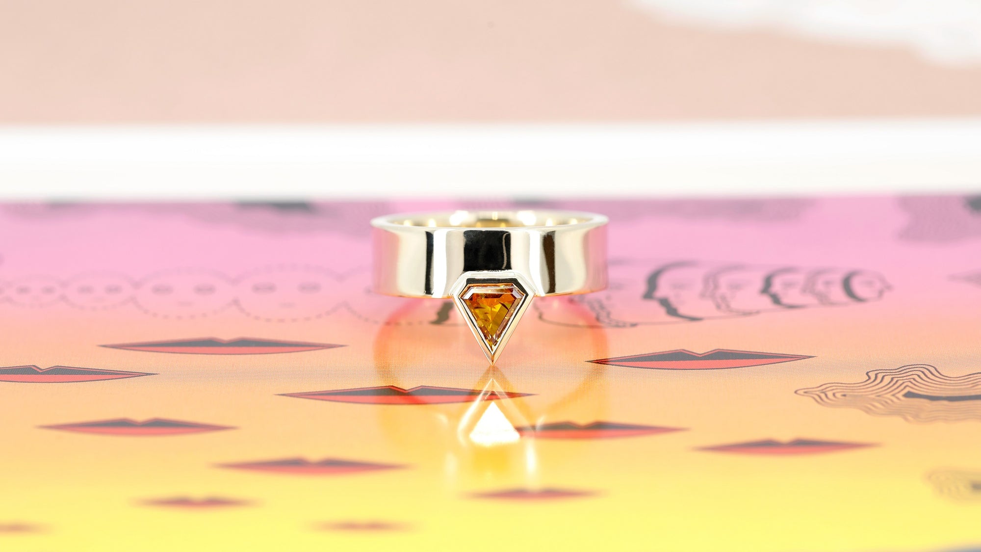 ZENITH | Pentagonal Orange Diamond Ring