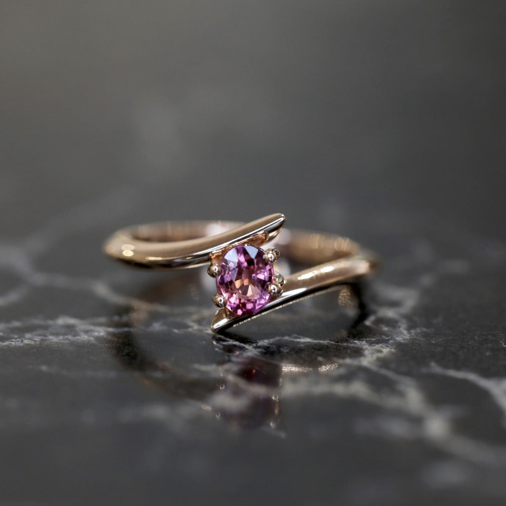 oval shape rose gold twisted band engagement ring bena jewely montreal