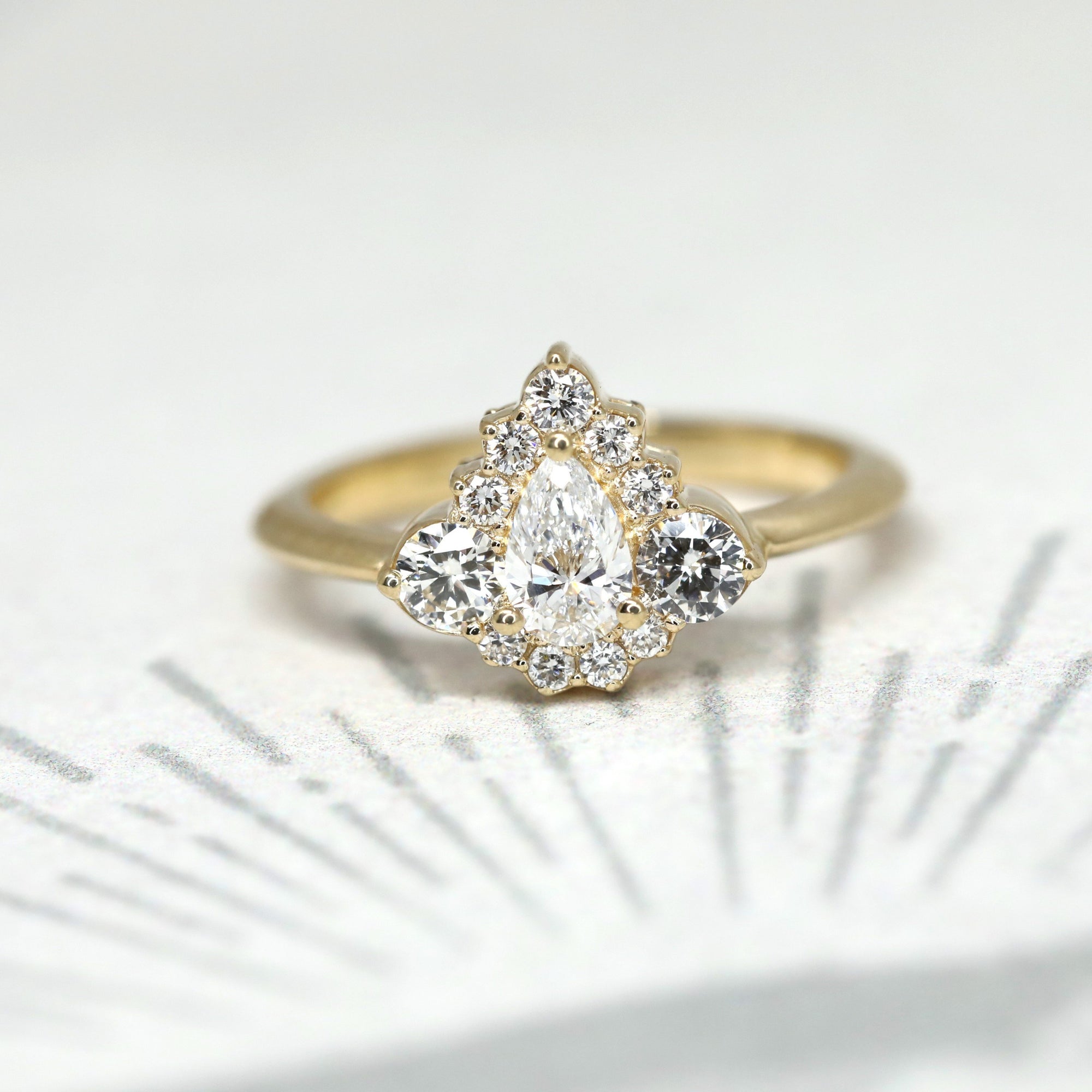 Round & Pear Shape Diamond Aura Ring 0.78 ct - Lab Grown Diamonds