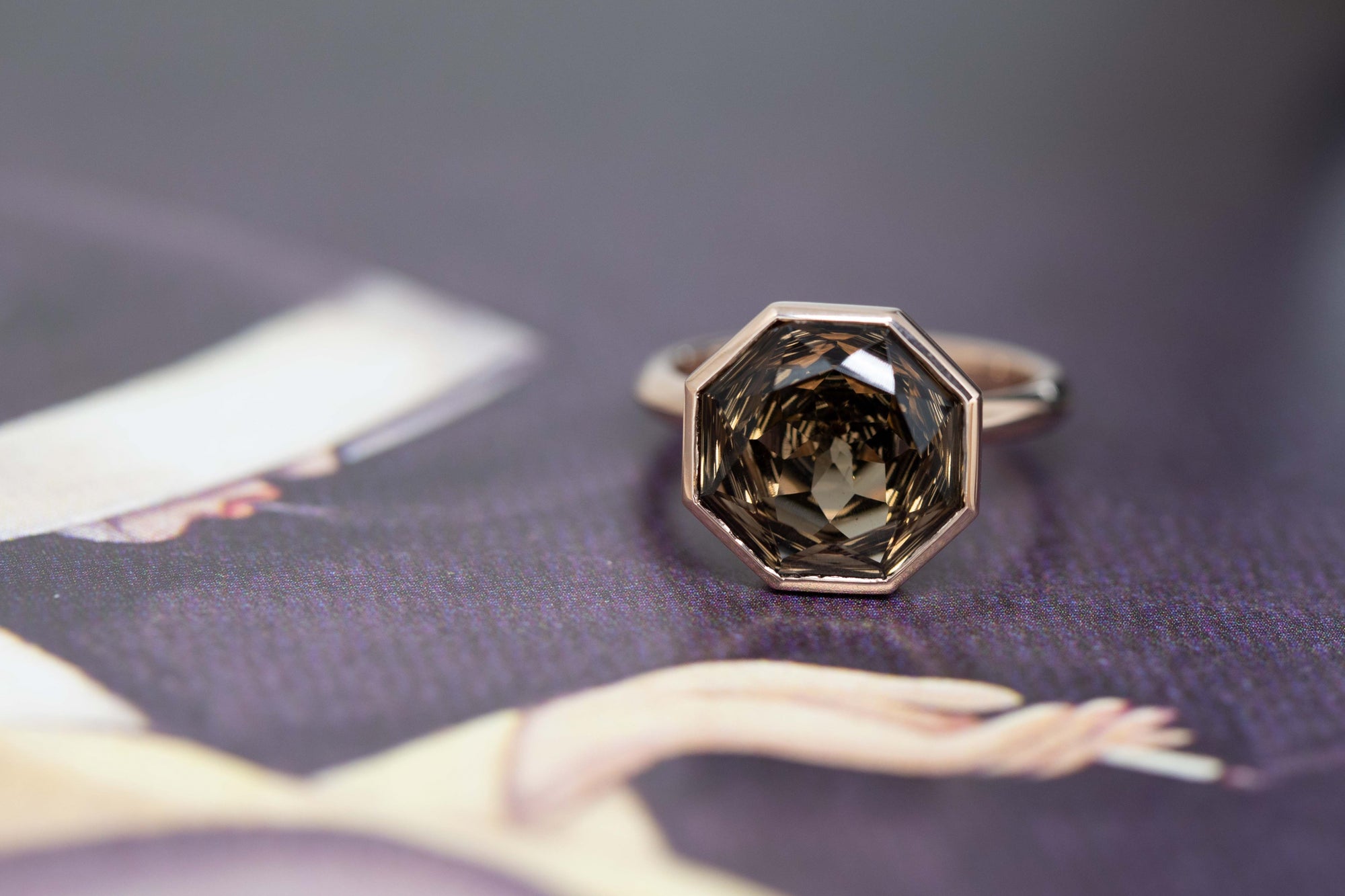 Bijou Round Octagon Smoky Ring worn, showcasing its smoky quartz gemstone, rose gold craftsmanship, and bold design by Bena Jewelry à Montreal.