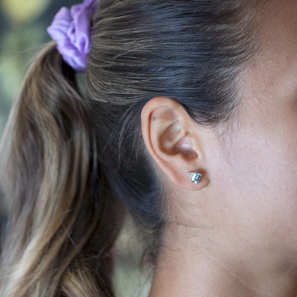 Modern elegance: the perfect mix of natural gemstones and yellow gold in a wearable, one-of-a-kind design.