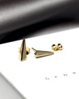 Blade earrings, contemporary unisex design in yellow gold by Montreal-based Bena Jewelry, made in Canada.