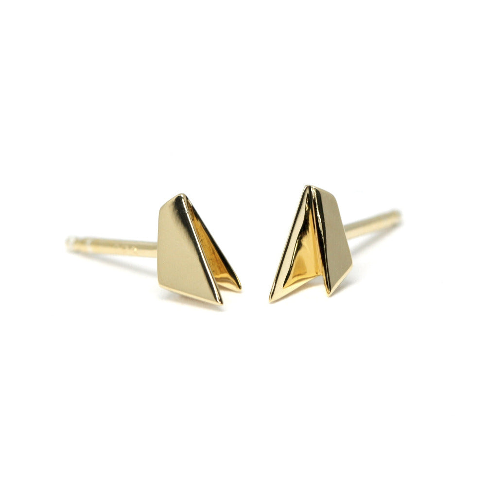 Yellow gold minimalist stud earrings with an edgy design, Edges Gold Studs by Bena Jewelry, photographed on a white background fine jewelry made in Canada