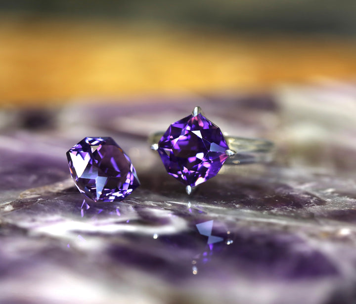 Gems, Jewels & Roughs