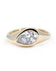 FLUID BEZEL PEAR SHAPE DIAMOND  | Yellow Gold