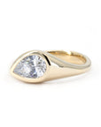 FLUID BEZEL PEAR SHAPE DIAMOND  | Yellow Gold
