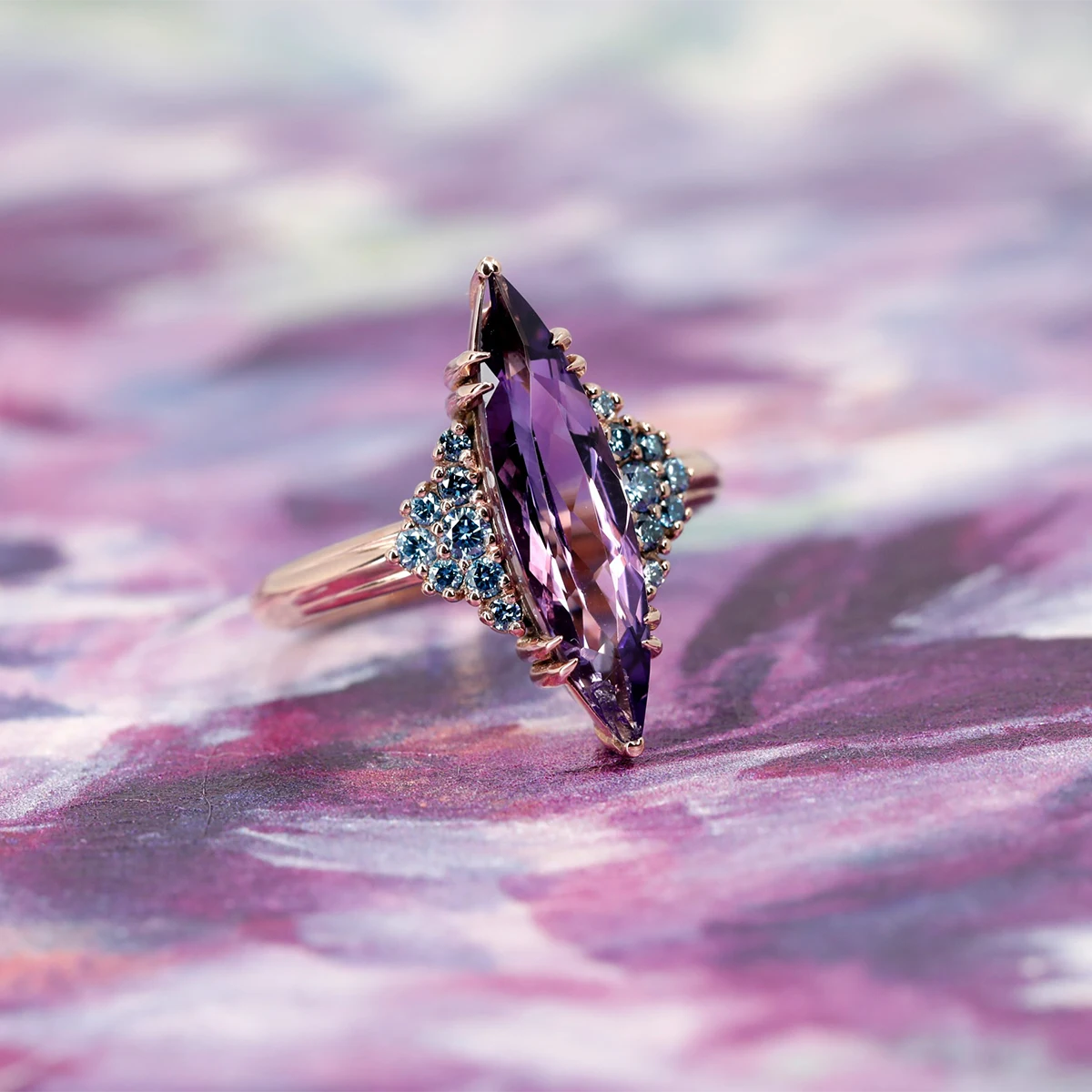 COCKTAIL MARQUISE AMETHYST &amp; BLUE DIAMOND | Rose Gold Ring