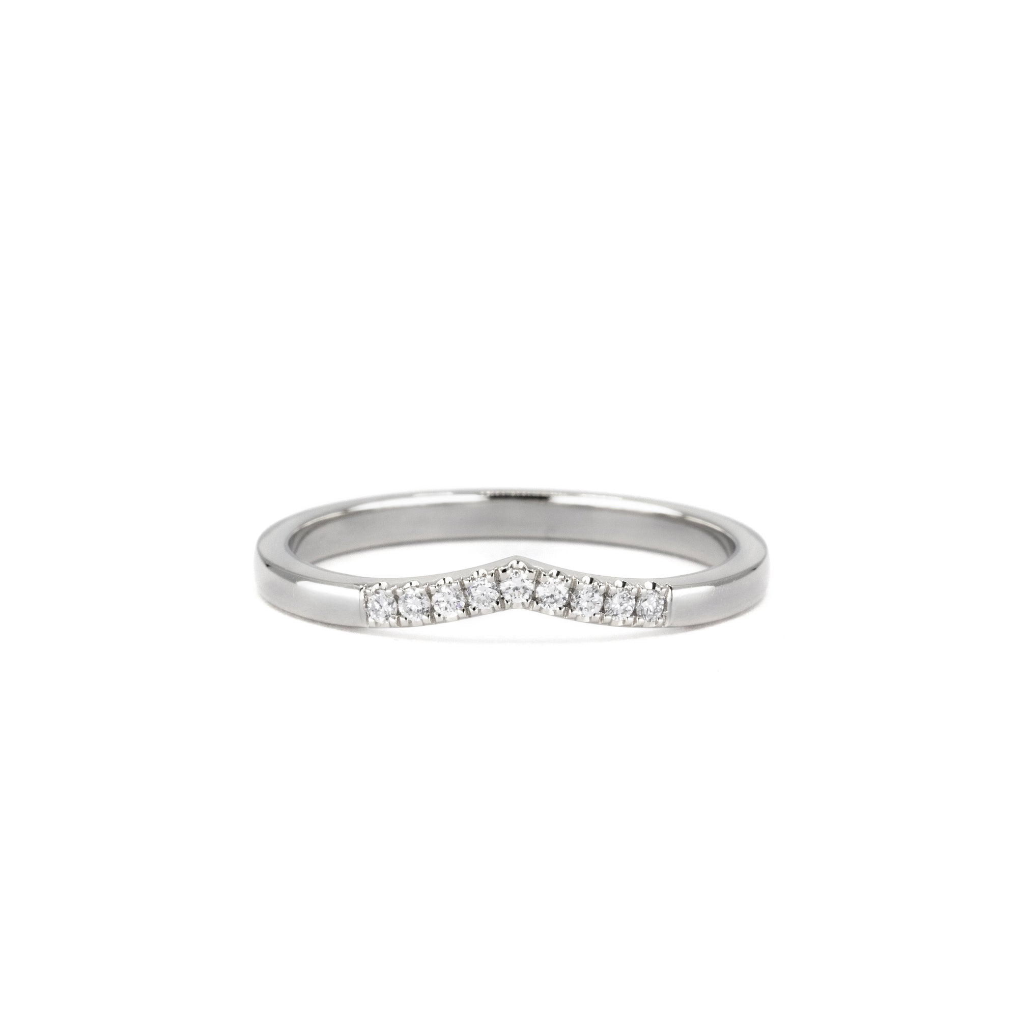 DIAMOND CURVED BAND | White Gold