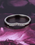 DIAMOND CURVED BAND | White Gold