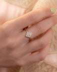 AURA PEAR SHAPE DIAMOND RING | Yellow Gold