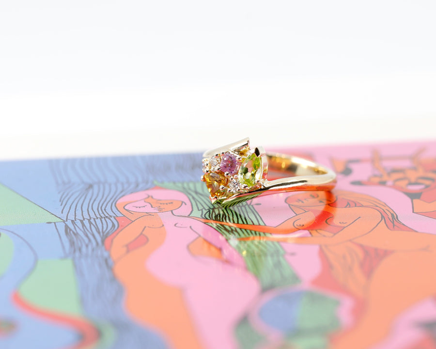 Kink Avalanche Sapphire, Diamond & Peridot Gold Ring