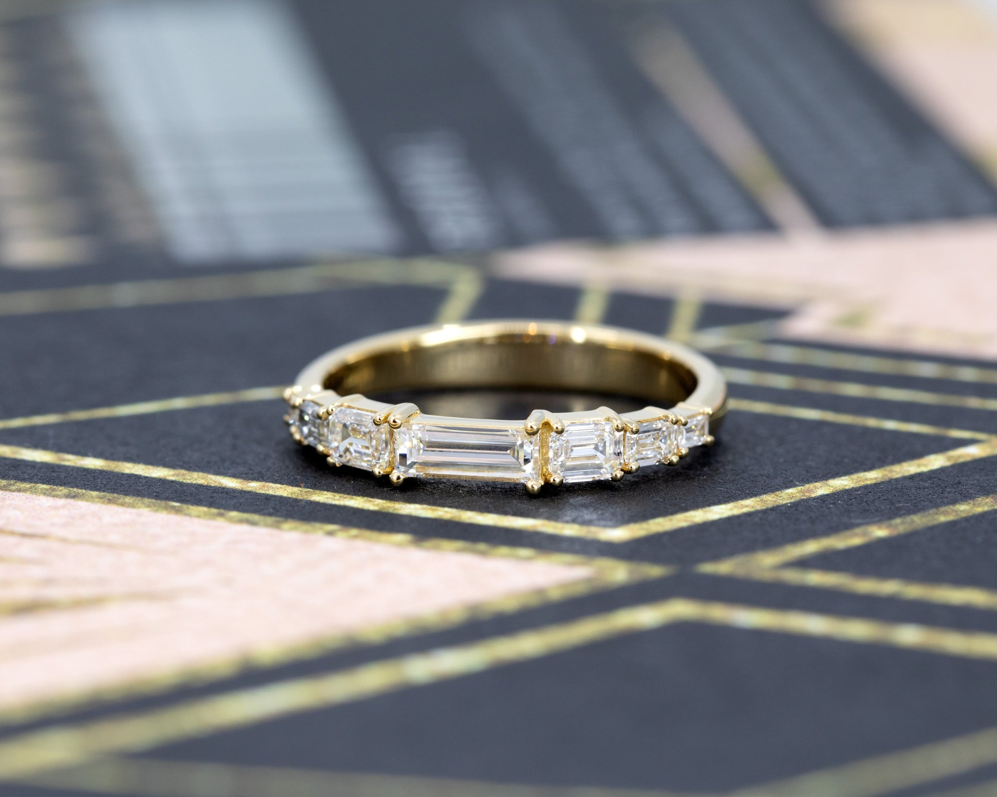 BAGUETTE DIAMOND BAND | Yellow Gold