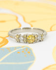 BLOOM LINE Yellow Diamond | White Gold